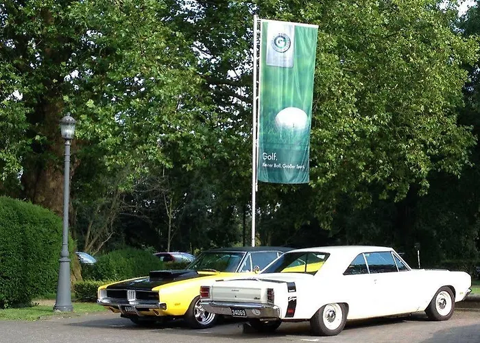 克瑞斯雷克林豪森赫腾公寓 *